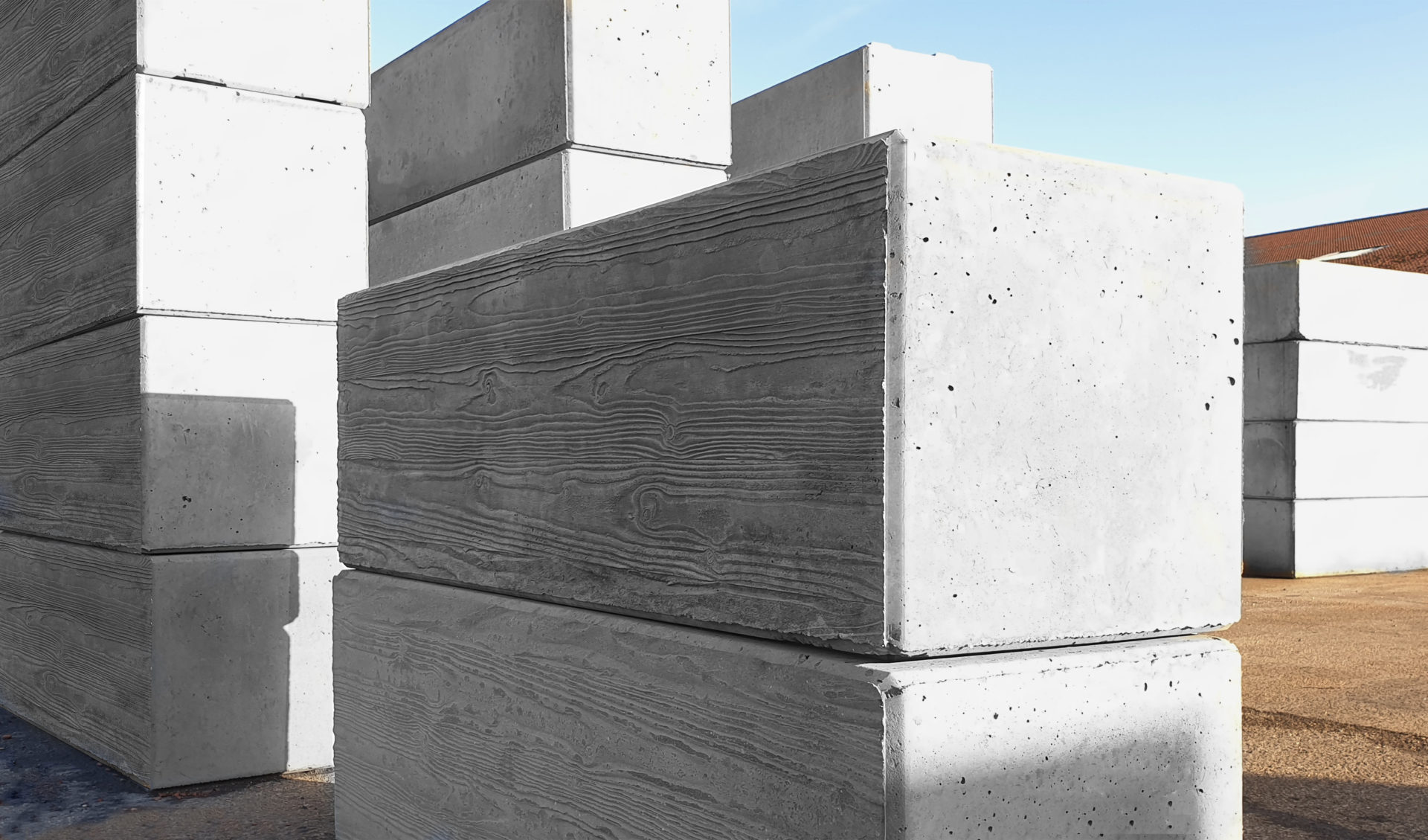 golebloc-bloc-beton-pose-pince - GOLEBLOC - Fabricant de bloc de béton  empilable